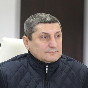 Аркадий Петросов